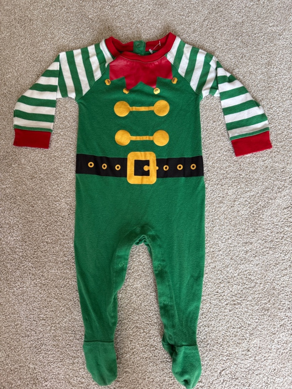 Wondershop Green Elf One-Piece Footed Pajamas  size 6/9 mo